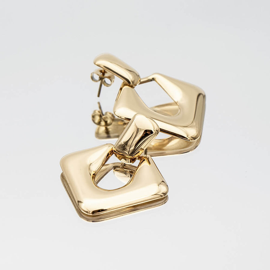 A Finishing Touch For Any Look