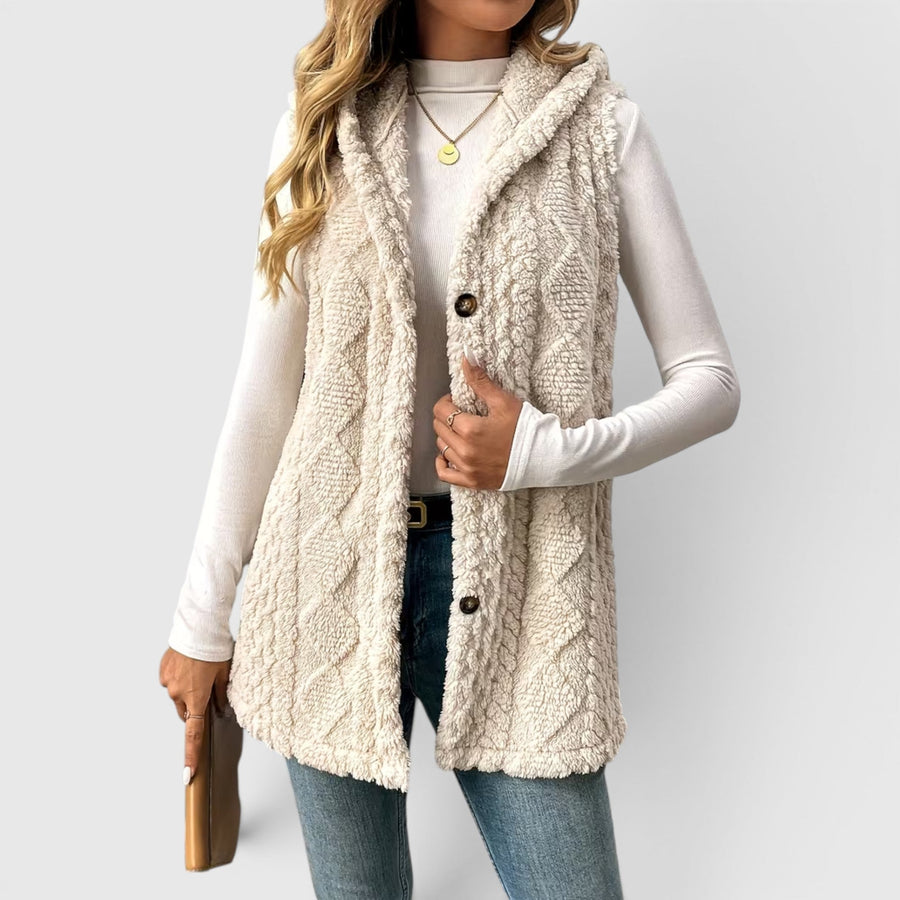 Cozy Layer, Clean Lines